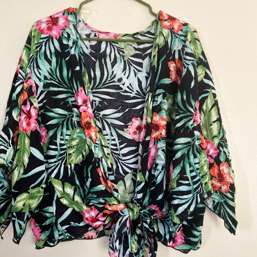 Flower print tie front cover up